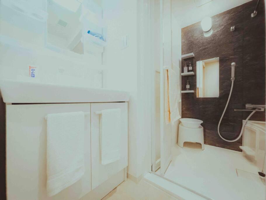 Market Apartment *