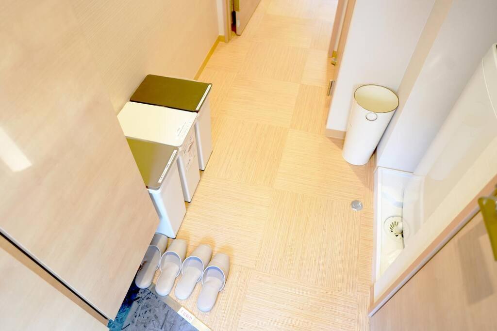 Apartment Market