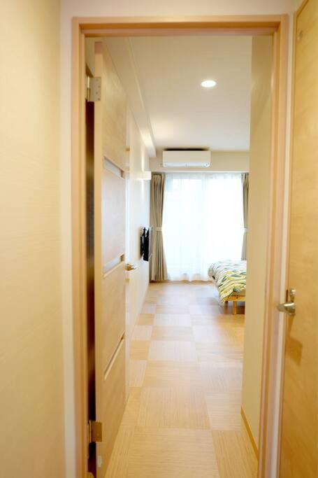 Apartment Market *