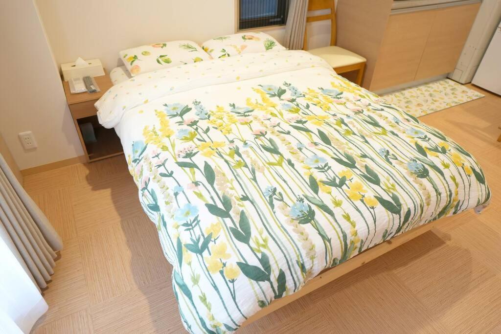 Market Apartment *