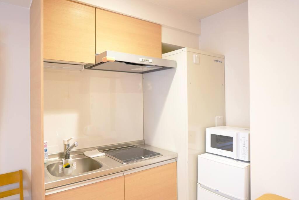 Apartment Market *